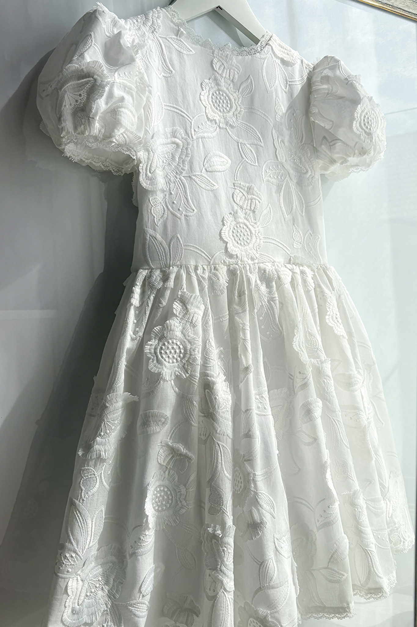 Rochie bumbac brodat Flowers 1 Rochie bumbac brodat Flowers
