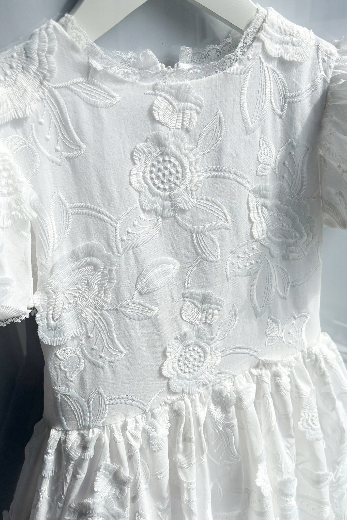 Rochie bumbac brodat Flowers 2 Rochie bumbac brodat Flowers - imagine 2